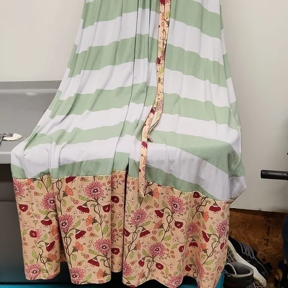 MATILDA Jane Full Length Dress Green Stripe With Floral Hem And Belt Accent Size - Picture 4 of 7